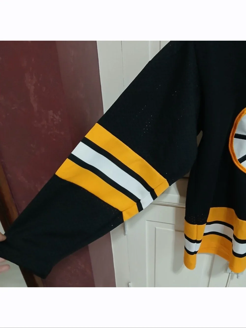 Vintage Boston Bruins Hockey CCM Air-Knit Size S Jersey Embroidered US Made